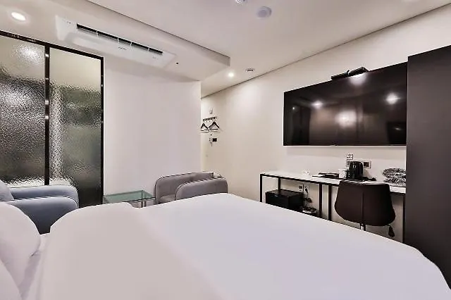 Incheon Hound Geomdan New Town Motel