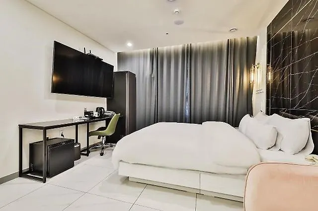 Incheon Hound Geomdan New Town Motel
