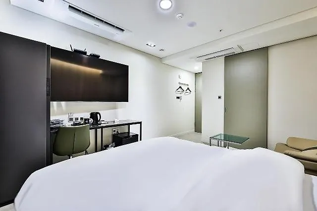 Incheon Hound Geomdan New Town Motel